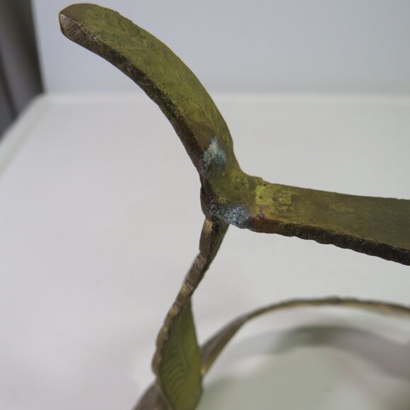 Crackle Glass & Brass Stand w Roses & Leaves Embossed Triangle Centerpiece - Picture 15 of 17